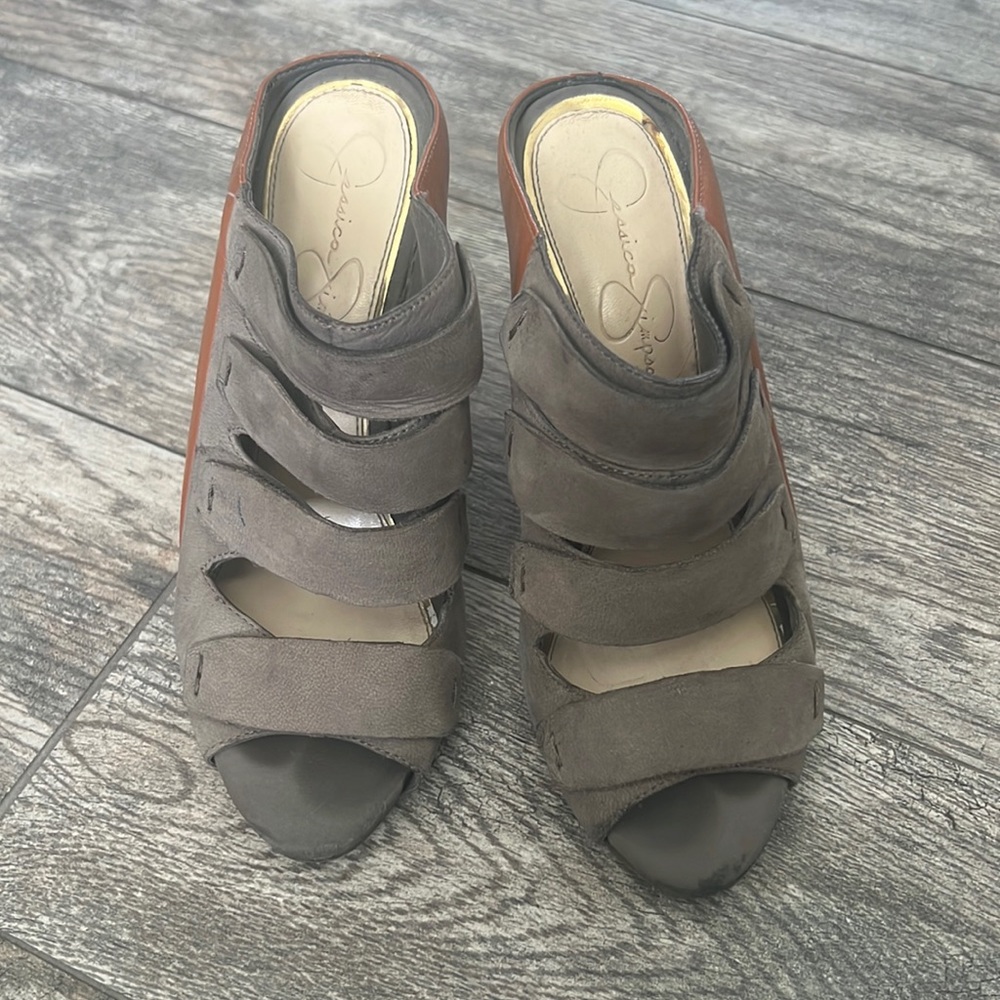 Jessica Simpson marah wedge